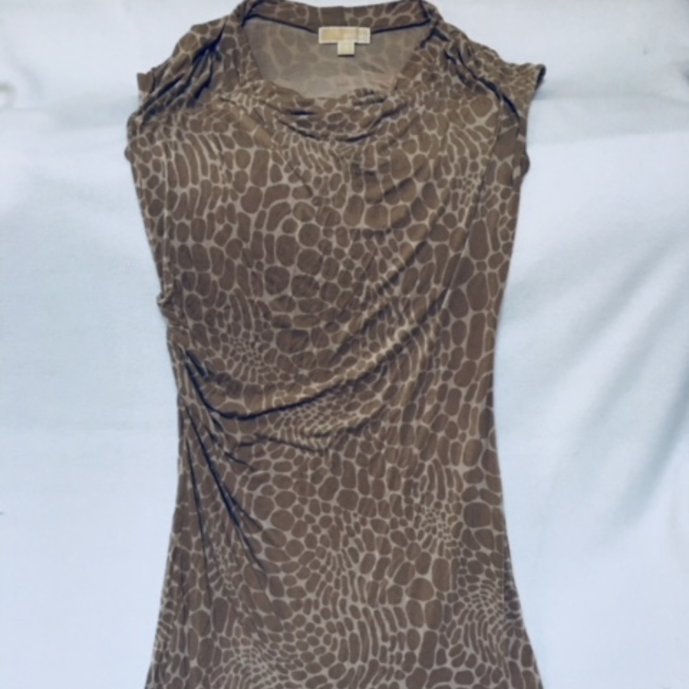 Tan and cream giraffe pattern jersey dress